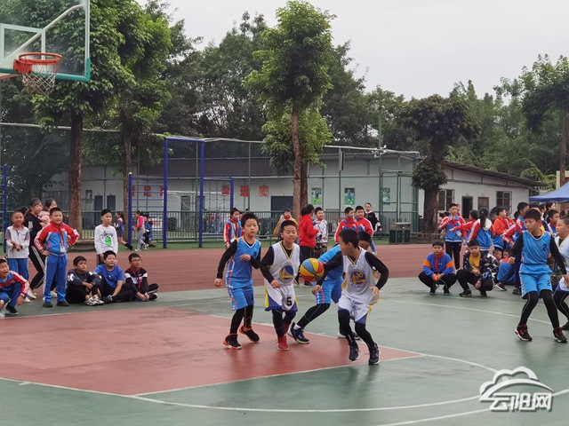 教育云阳县实验小学举行校长杯篮球比赛