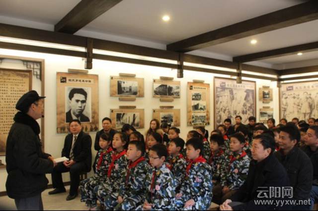 红狮镇清明彭咏梧纪念馆扫墓—云阳网