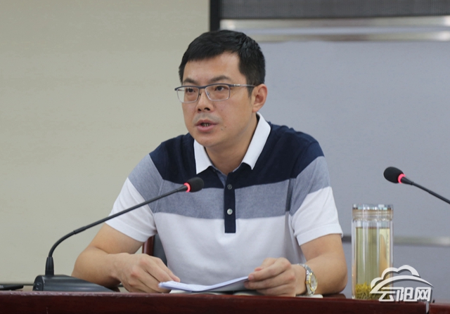 县委副书记,县长覃昌德,县委常委,政法委书记罗启辉,副县长贺玮在云阳